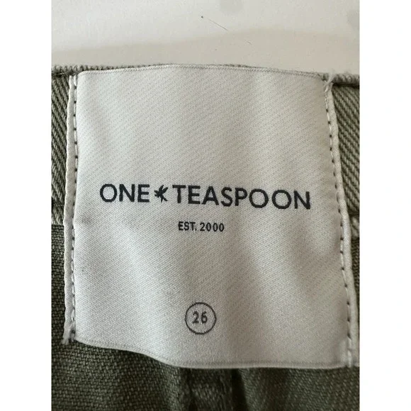 One Teaspoon Jean Shorts Women 26 Green GoldDistressed summer Vacation‎ New
